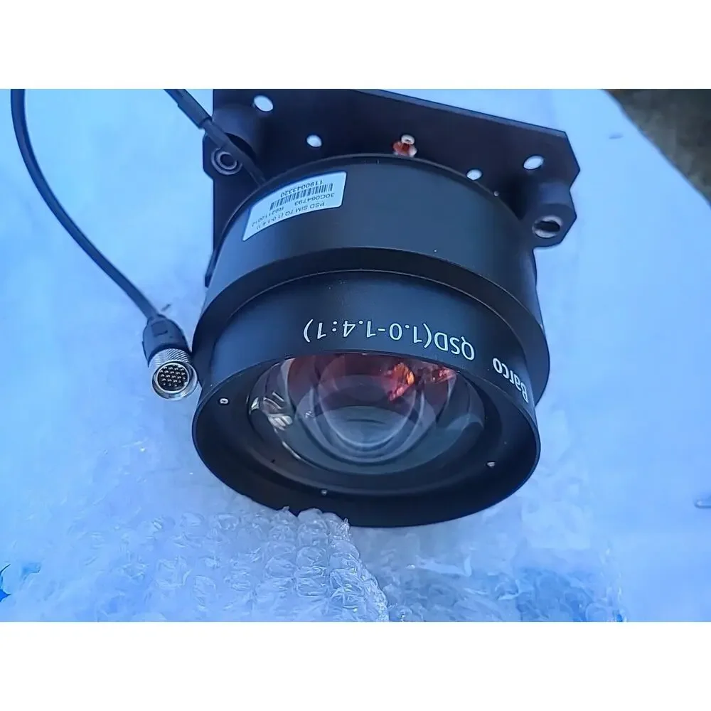 Barco R92112012 projector lens for SIM 7Q QSD(1.0-1.4:1) GREAT